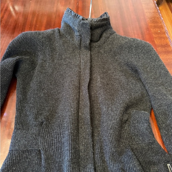 Brunello Cucinelli Dark Gray Cashmere Knit sweater Jacket. Size XS - Picture 3 of 7